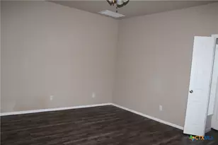 167 Chering Dr, Belton, TX 76513 - Photo 4