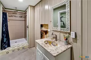 2133 Co Rd 125, Edna, TX 77957 - Photo 18