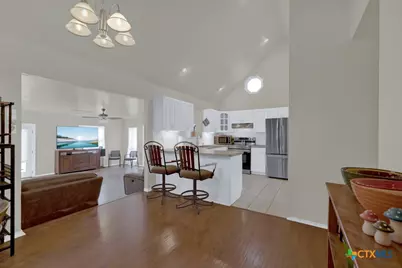 329 Lost Trail Circle, La Vernia, TX 78121 - Photo 6