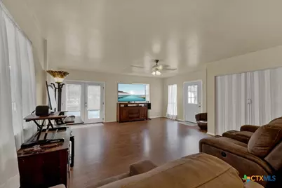 329 Lost Trail Circle, La Vernia, TX 78121 - Photo 4