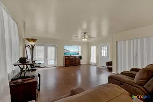 329 Lost Trail Cir, La Vernia, TX 78121 - Photo 4