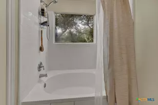 329 Lost Trail Cir, La Vernia, TX 78121 - Photo 10