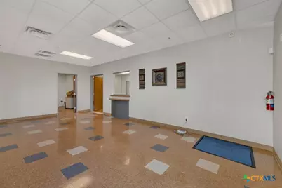 936 S Highway 123 Bypass, Seguin, TX 78155 - Photo 6