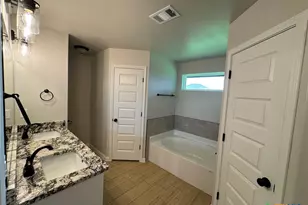 2516 Cowgirl Trl, Belton, TX 76513 - Photo 8