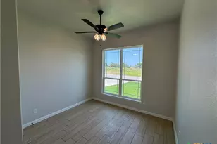 2516 Cowgirl Trl, Belton, TX 76513 - Photo 10