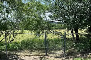 830 McGar St, New Braunfels, TX 78130 - Photo 26