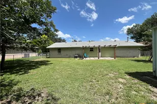 830 McGar St, New Braunfels, TX 78130 - Photo 28