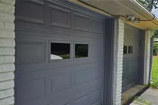 302 Smith St, Gonzales, TX 78629 - Photo 2