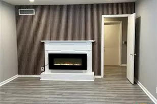 302 Smith St, Gonzales, TX 78629 - Photo 10