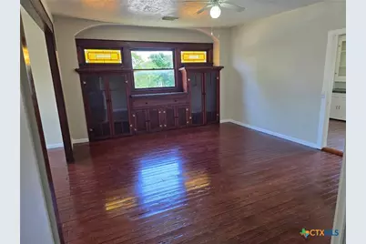 144 W Wallace Street, Gonzales, TX 78629 - Photo 10