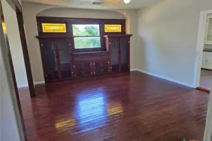 144 W Wallace St, Gonzales, TX 78629 - Photo 10