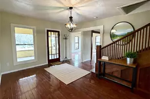 144 W Wallace St, Gonzales, TX 78629 - Photo 4