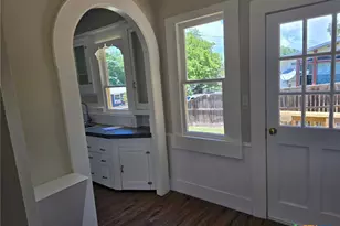 144 W Wallace St, Gonzales, TX 78629 - Photo 14