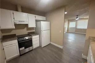 301 Rockwood Dr, Wimberley, TX 78676 - Photo 2