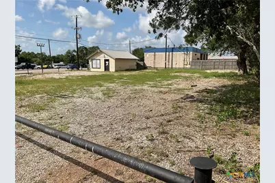 702 US Highway 77A, Yoakum, TX 77995 - Photo 8