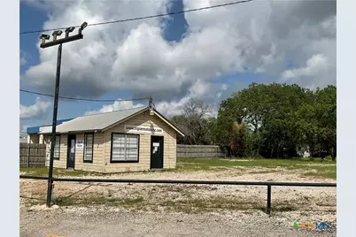 702 US Highway 77A, Yoakum, TX 77995 - Photo 4