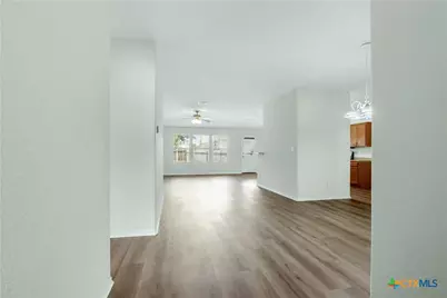 1217 Ruddy Duck, New Braunfels, TX 78130 - Photo 2