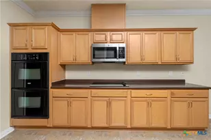 213 Springtree Pkwy, Cibolo, TX 78108 - Photo 18