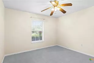 180 Castlewood Dr, Seguin, TX 78155 - Photo 16