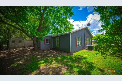 406 7th Street, Bandera, TX 78003 - Photo 6