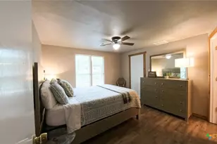 406 7th St, Bandera, TX 78003 - Photo 20