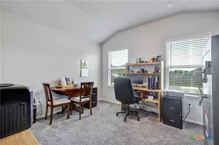 733 Peak Pl, Seguin, TX 78155 - Photo 14