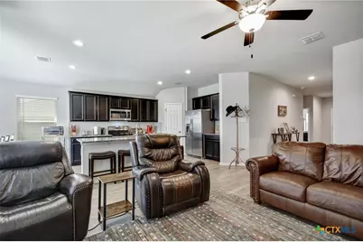 733 Peak Place, Seguin, TX 78155 - Photo 4