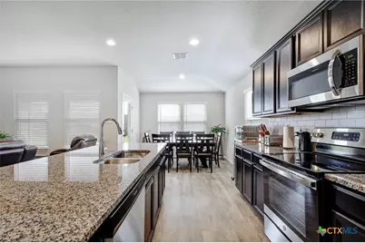 733 Peak Place, Seguin, TX 78155 - Photo 8