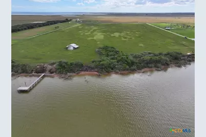 7 Shoreline Lane, Port Lavaca, TX 77979 - Photo 8