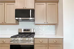 112 Raindance Ct, Victoria, TX 77904 - Photo 6