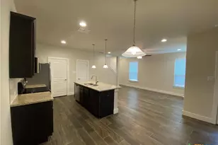 737 Milestone Pk, New Braunfels, TX 78130 - Photo 6