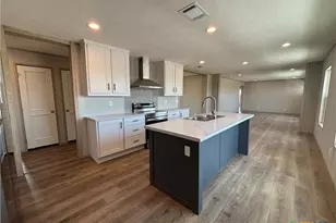 4920 Mustang Wy, San Marcos, TX 78666 - Photo 8