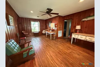 601 S 9th Street, Seadrift, TX 77983 - Photo 8