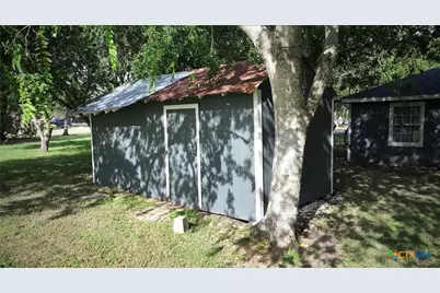 601 S 9th Street, Seadrift, TX 77983 - Photo 6