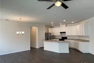 2078 Wind Chime Wy, New Braunfels, TX 78130 - Photo 4