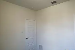 2078 Wind Chime Wy, New Braunfels, TX 78130 - Photo 18