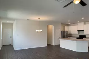 2078 Wind Chime Wy, New Braunfels, TX 78130 - Photo 6