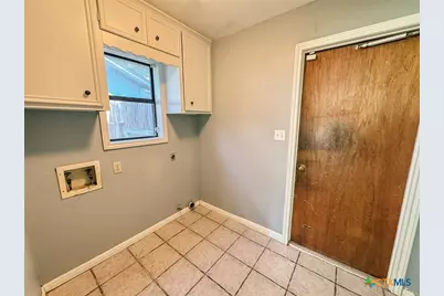 307 Bramble Bush Lane, Victoria, TX 77904 - Photo 14