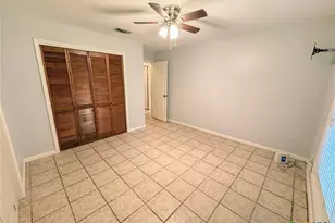 307 Bramble Bush Ln, Victoria, TX 77904 - Photo 16