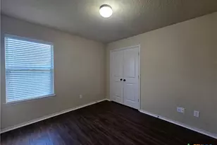 292 Rosalie Dr, New Braunfels, TX 78130 - Photo 18