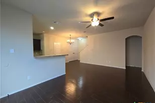 294 Rosalie Dr, New Braunfels, TX 78130 - Photo 6