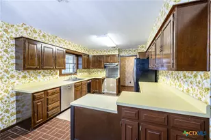 113 Tanglewood Trail, Gonzales, TX 78629 - Photo 10