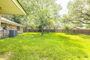 113 Tanglewood Trail, Gonzales, TX 78629 - Photo 24