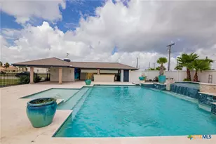 2133 W Maple St, Port O'Connor, TX 77982 - Photo 42