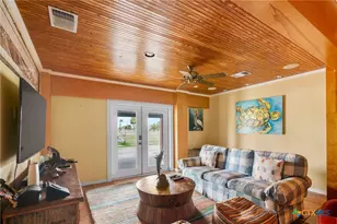 2133 W Maple St, Port O'Connor, TX 77982 - Photo 26