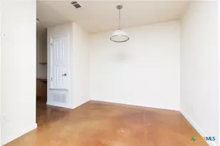 211 W Arlo Rd, Harker Heights, TX 76548 - Photo 6