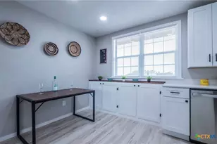 340 Frazier Ln, Burnet, TX 78611 - Photo 6