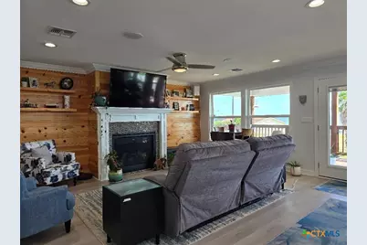 256 S Ocean Drive, Port Lavaca, TX 77979 - Photo 6