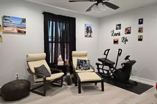 256 S Ocean Dr, Port Lavaca, TX 77979 - Photo 12