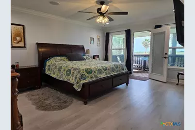 256 S Ocean Drive, Port Lavaca, TX 77979 - Photo 16